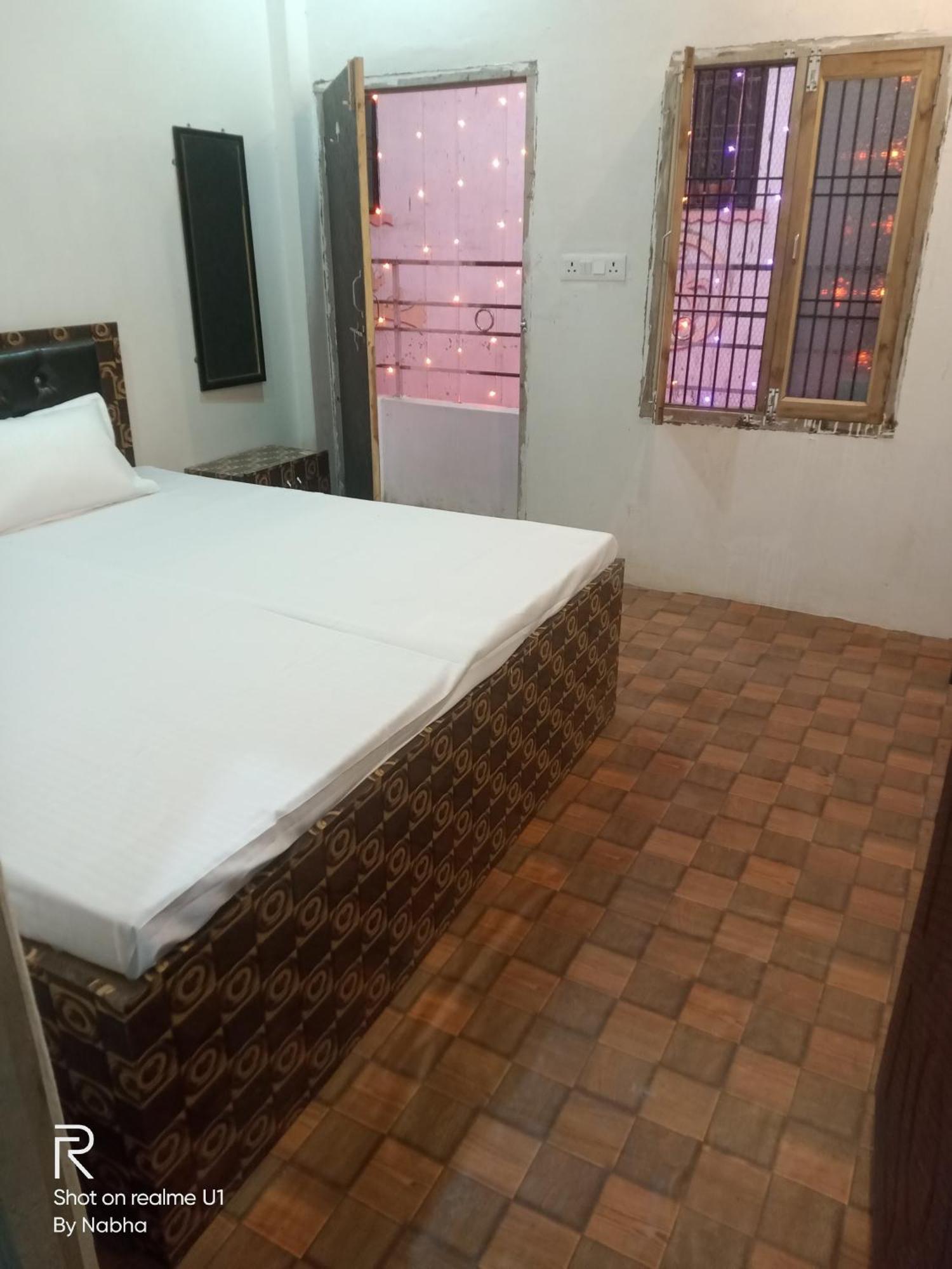 Shivaay Home Stay Varanasi Exterior foto
